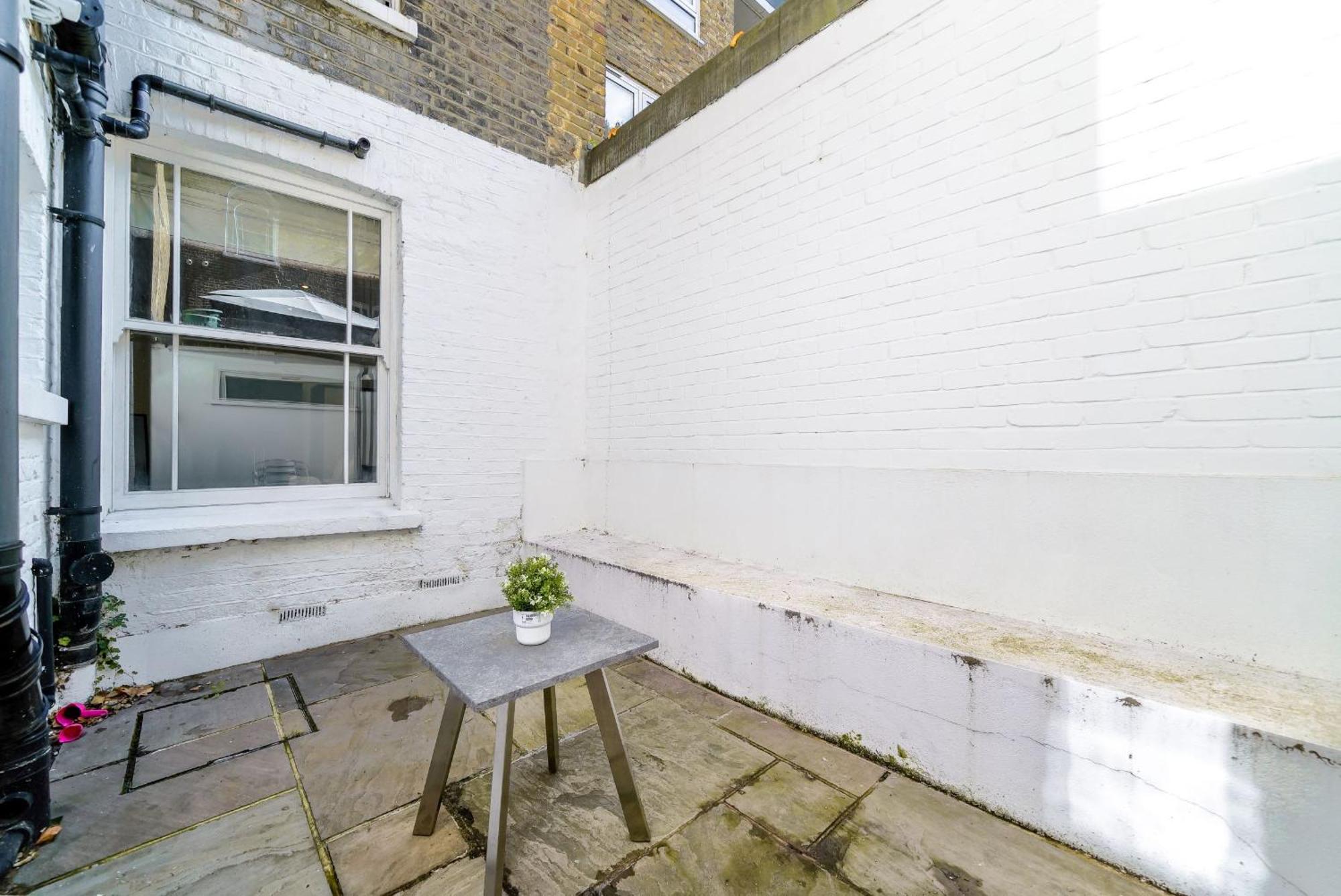 Notting Hill & Hyde Park - 2Br - Cityapartmentstay Londra Exterior foto